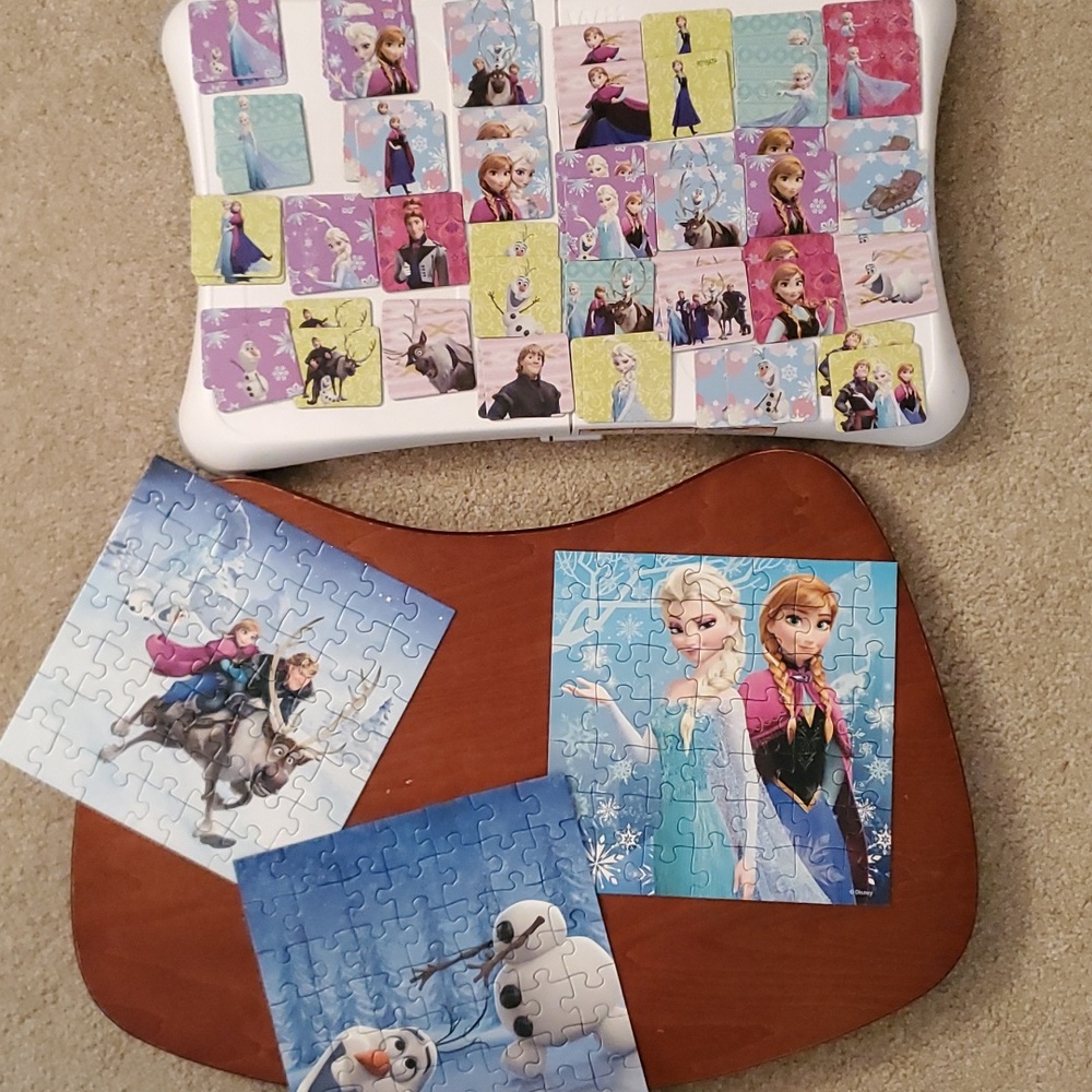Frozen bundle - 3 Frozen puzzles (49 pieces each) and Frozen Memory game